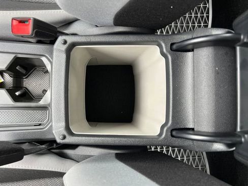 Used 2024 Volkswagen Taos S image 27