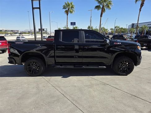 Used 2022 Chevrolet Silverado 1500 LT Trail Boss w/ Convenience Package II image 7