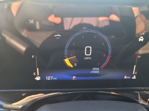 New 2026 Chevrolet Trax RS w/ Sunroof Package image 19