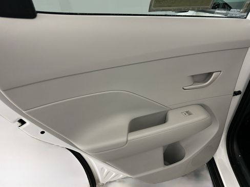 Used 2024 Hyundai Kona SEL image 27