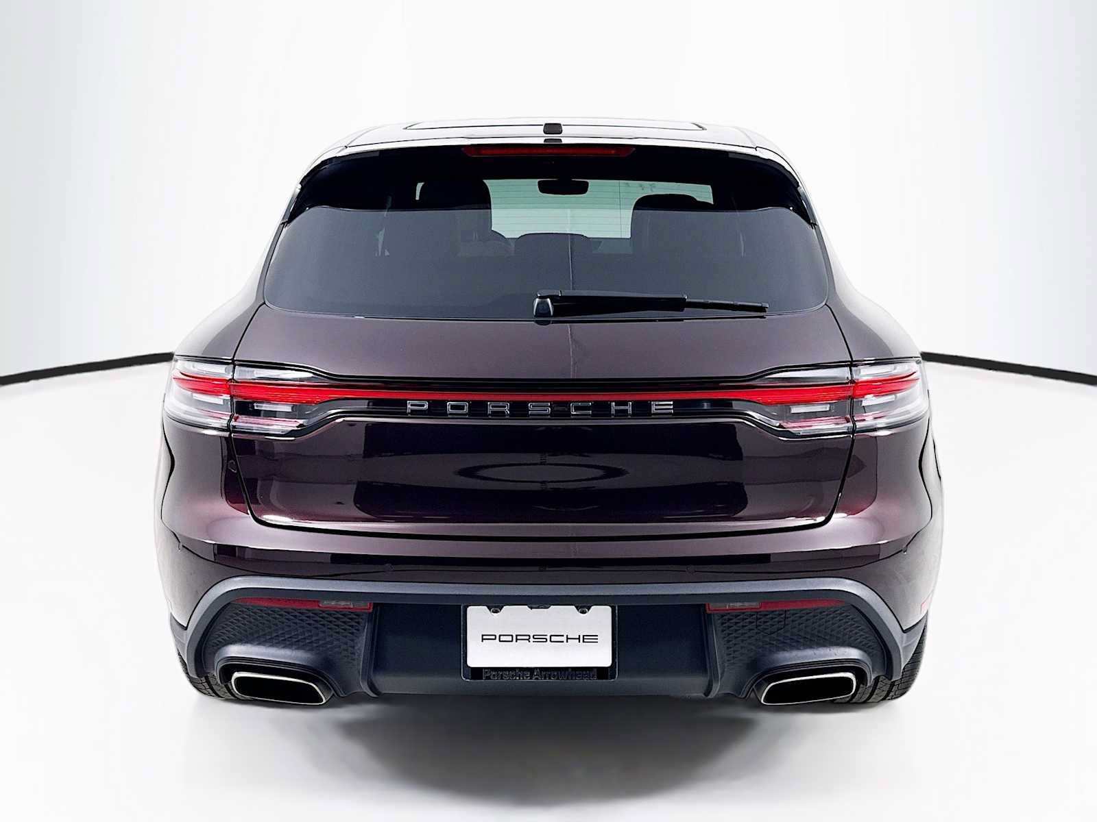 Certified 2026 Porsche Macan AWD/4WD image 10
