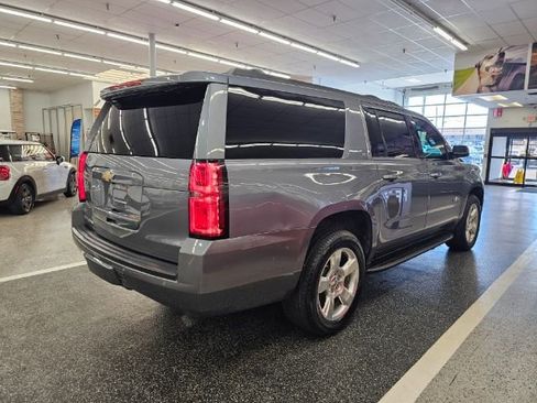 Used 2019 Chevrolet Suburban LT w/ Texas Edition Package image 4