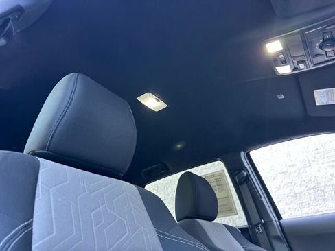 Used 2021 Toyota Tacoma TRD Off-Road AWD/4WD image 18