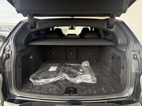 Used 2024 BMW XM Label Red image 10