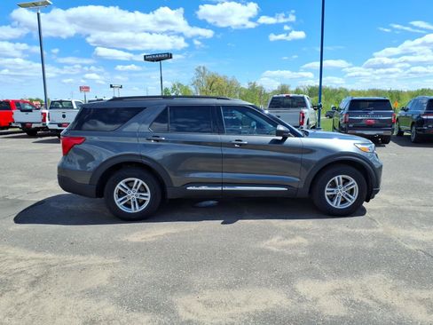 Used 2020 Ford Explorer XLT w/ Comfort Package AWD/4WD image 7