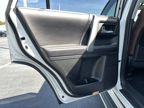Used 2019 Toyota 4Runner Limited AWD/4WD image 14