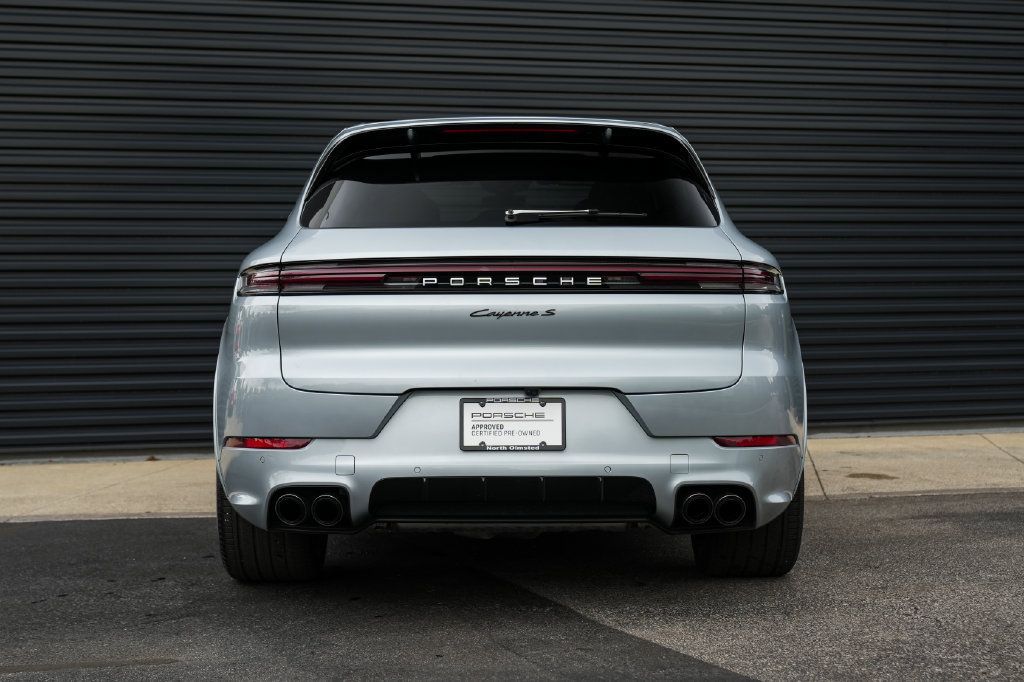 Certified 2024 Porsche Cayenne S AWD/4WD image 14