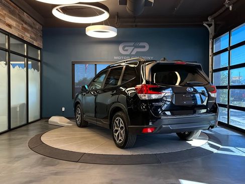 Used 2020 Subaru Forester Premium w/ Popular Package #1 AWD/4WD image 5