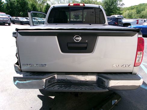 Used 2017 Nissan Frontier SV AWD/4WD image 7