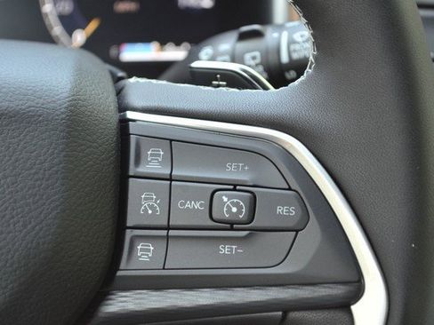 New 2025 Jeep Grand Cherokee L Laredo w/ Luxury Tech Group I image 18