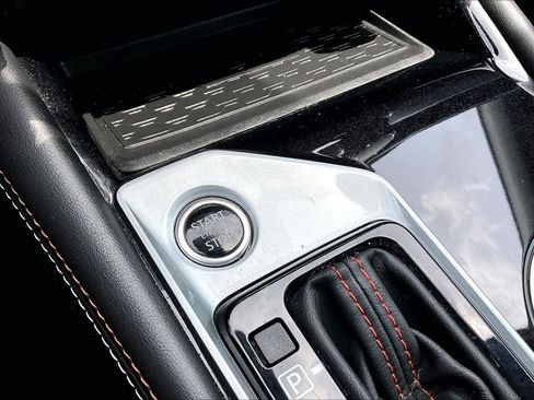 Used 2024 Nissan Altima 2.5 SR w/ SR Premium Package FWD image 32