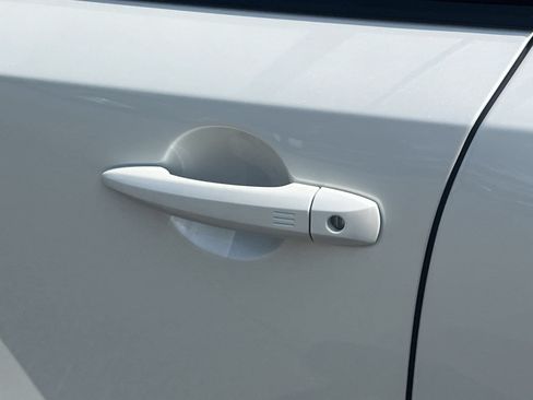 Certified 2024 Nissan Ariya AWD image 33