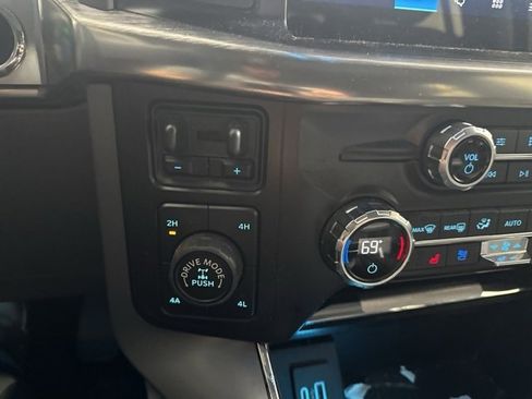 Used 2021 Ford F150 Lariat image 29