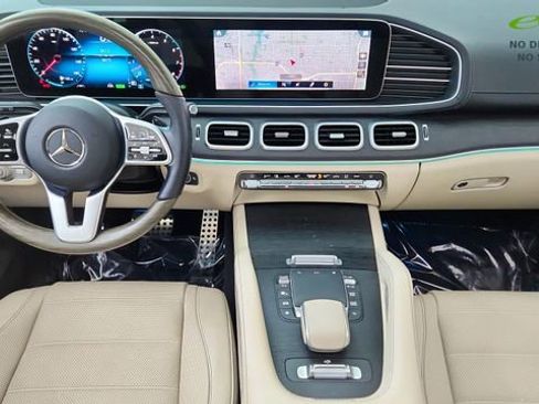 Used 2022 Mercedes-Benz GLS 450 4MATIC image 40