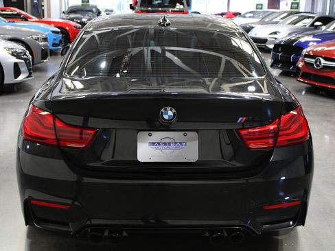 Used 2018 BMW M4 Coupe RWD image 12