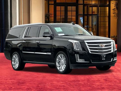 Used 2017 Cadillac Escalade ESV Platinum image 8