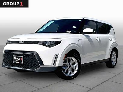 Used 2023 Kia Soul LX w/ Option Group 015
