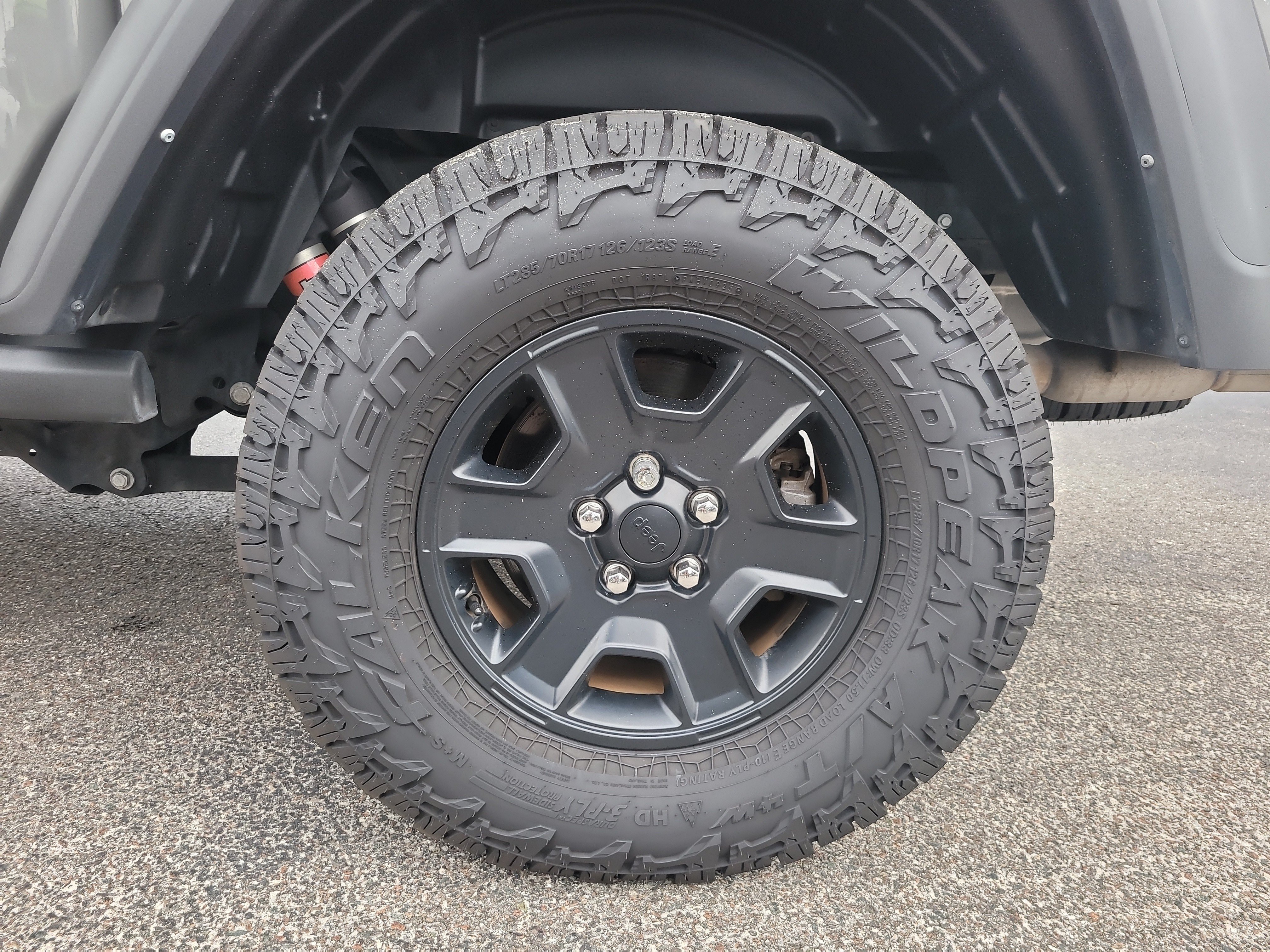Used 2022 Jeep Gladiator Mojave AWD/4WD image 9