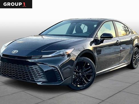 New 2026 Toyota Camry SE image 1