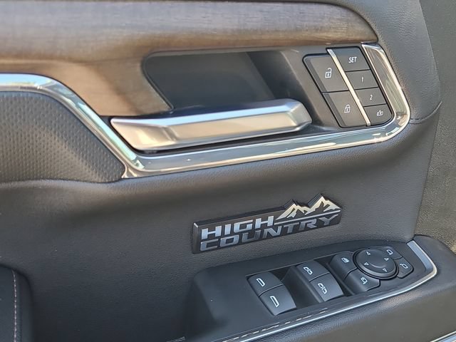 Used 2024 Chevrolet Silverado 1500 High Country w/ High Country Premium Package AWD/4WD image 13