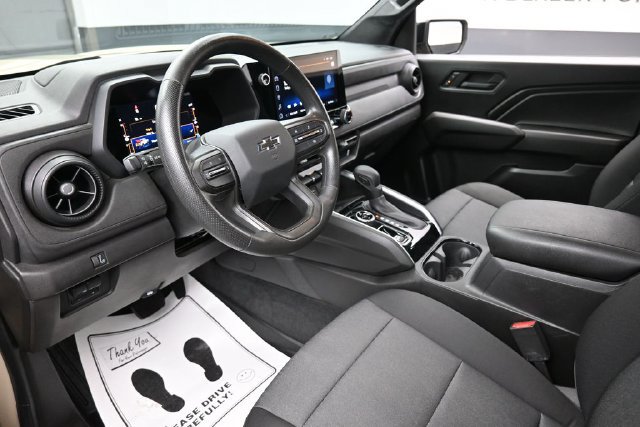 Used 2023 Chevrolet Colorado Trail Boss w/ LPO, Dark Essentials Package AWD/4WD image 19