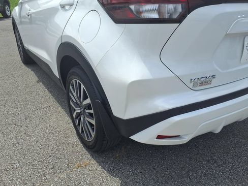 Used 2023 Nissan Kicks SV FWD image 19