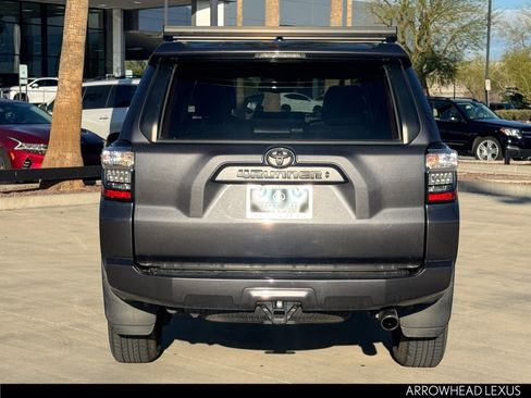 Used 2022 Toyota 4Runner SR5 Premium image 6