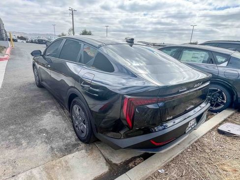 Certified 2025 Kia K4 FWD image 8