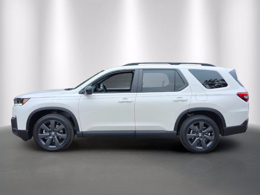 New 2026 Honda Pilot Sport image 4