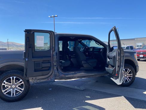 Used 2021 Ford F150 XL w/ Equipment Group 101A High AWD/4WD image 17