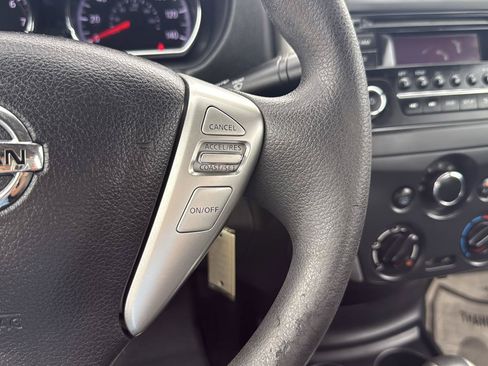 Used 2016 Nissan Versa SV FWD image 17