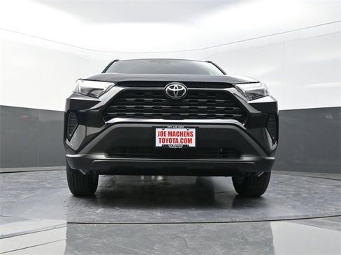 New 2025 Toyota RAV4 XLE image 28