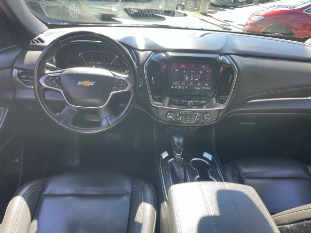 Used 2023 Chevrolet Traverse LT w/ LT Premium Package AWD/4WD image 17