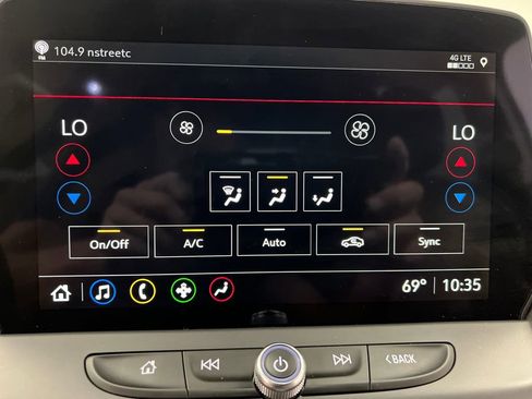 Used 2025 Chevrolet Blazer LT FWD image 56