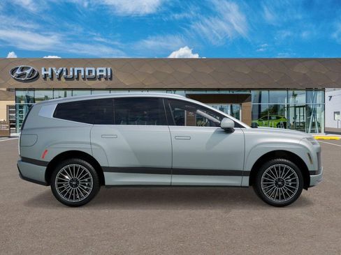 New 2026 Hyundai Ioniq 9 Calligraphy image 7