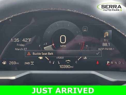 Certified 2025 GMC Acadia AT4 w/ Luxury Package AWD/4WD image 28