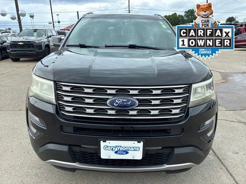 Used 2017 Ford Explorer XLT AWD/4WD image 2