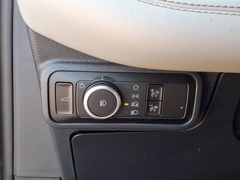 New 2026 Ford Explorer Active w/ Active Comfort Package image 17