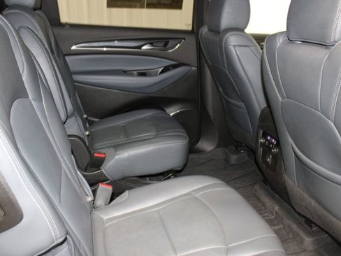 Used 2023 Buick Enclave Essence image 27