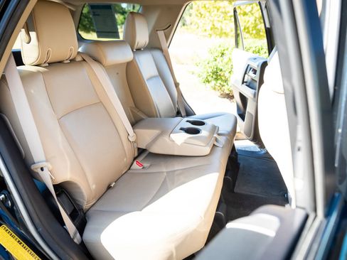 Used 2014 Toyota 4Runner Limited image 38