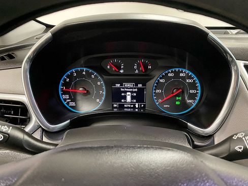 Used 2020 Chevrolet Equinox LS image 25