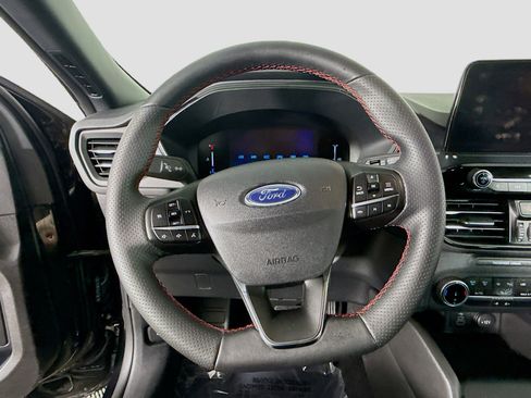Used 2025 Ford Escape ST-Line image 13