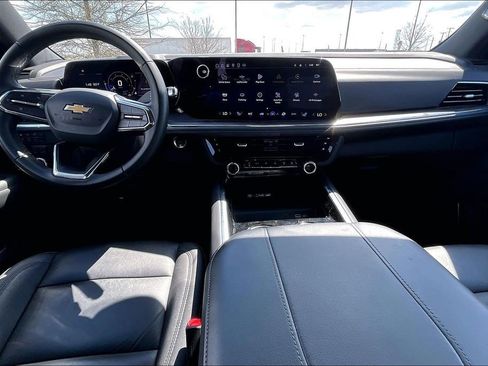 Used 2025 Chevrolet Tahoe LT image 18