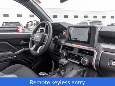 Used 2025 Toyota Tacoma TRD Off-Road AWD/4WD image 11