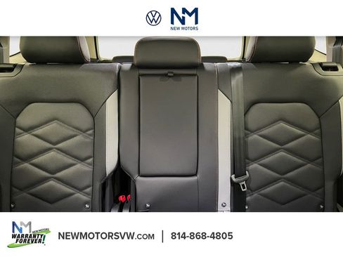 New 2026 Volkswagen Atlas Peak Edition image 11