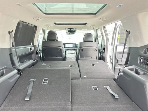 New 2025 Hyundai Santa Fe Limited image 36