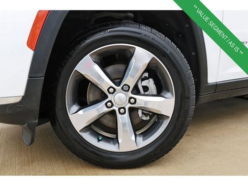 Used 2021 Jeep Grand Cherokee L Limited RWD image 34