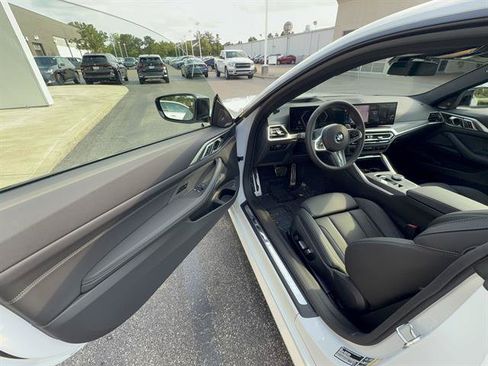 Used 2024 BMW 430i xDrive Coupe w/ M Sport Package AWD/4WD image 7