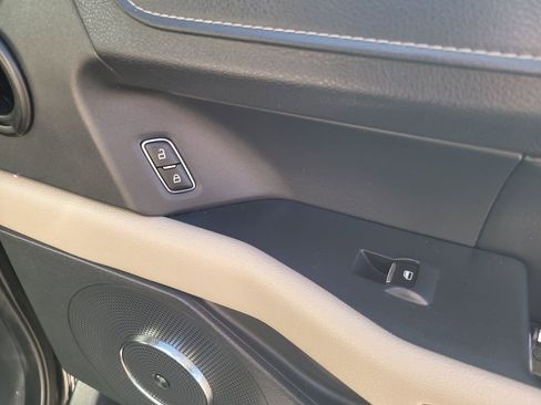 Used 2022 Ford Expedition Max Limited image 31