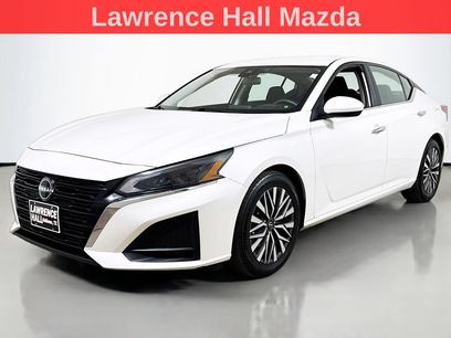 Used 2023 Nissan Altima 2.5 SV